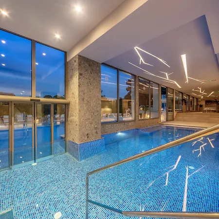 Malin Hotel 4*
