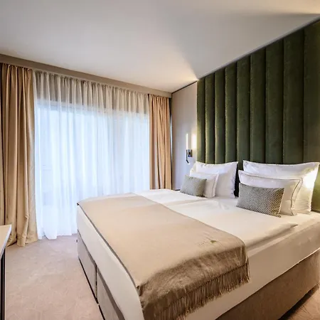 Malin Hotel