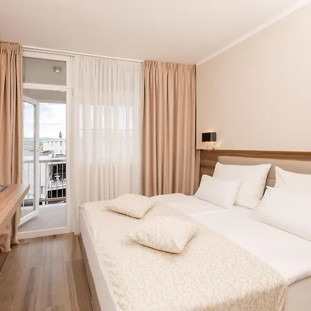 Hotel Malin 4*