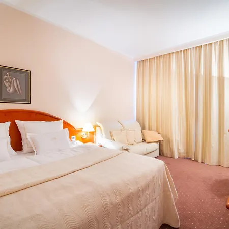 Malin Hotel