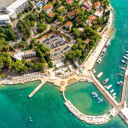 Hotel Malin 4*