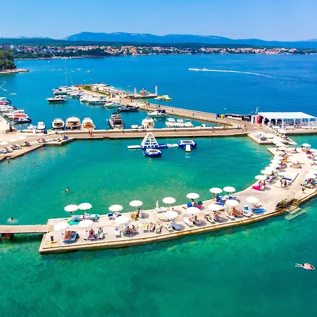 Hotel Malin 4*