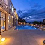 Malin Hotel